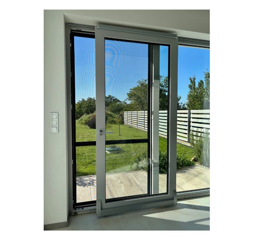 VEKA SOFTLINE – POSUVNĚ SKLOPNÉ DVEŘE
