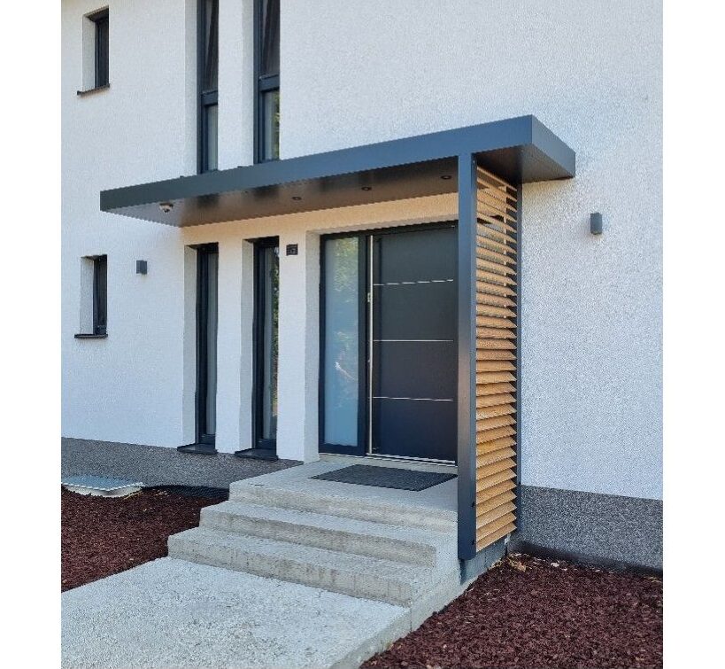 Plastové dveře